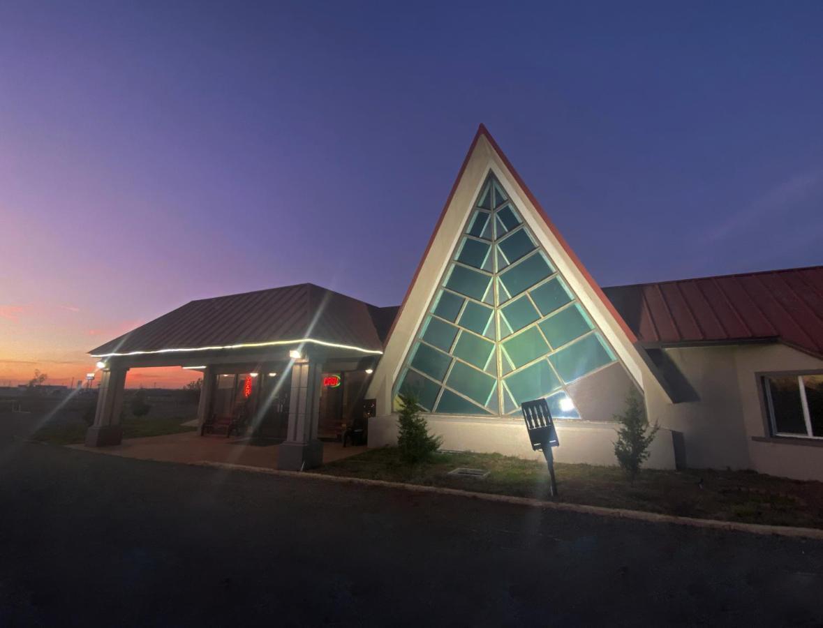 American Best Inn By Oyo I-35 Perry Near Lake Mcmurtry Екстер'єр фото