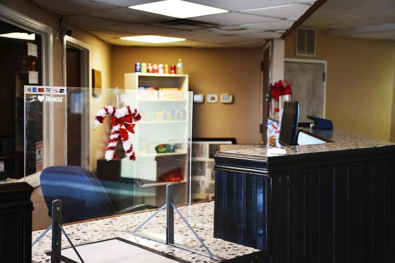 American Best Inn By Oyo I-35 Perry Near Lake Mcmurtry Екстер'єр фото