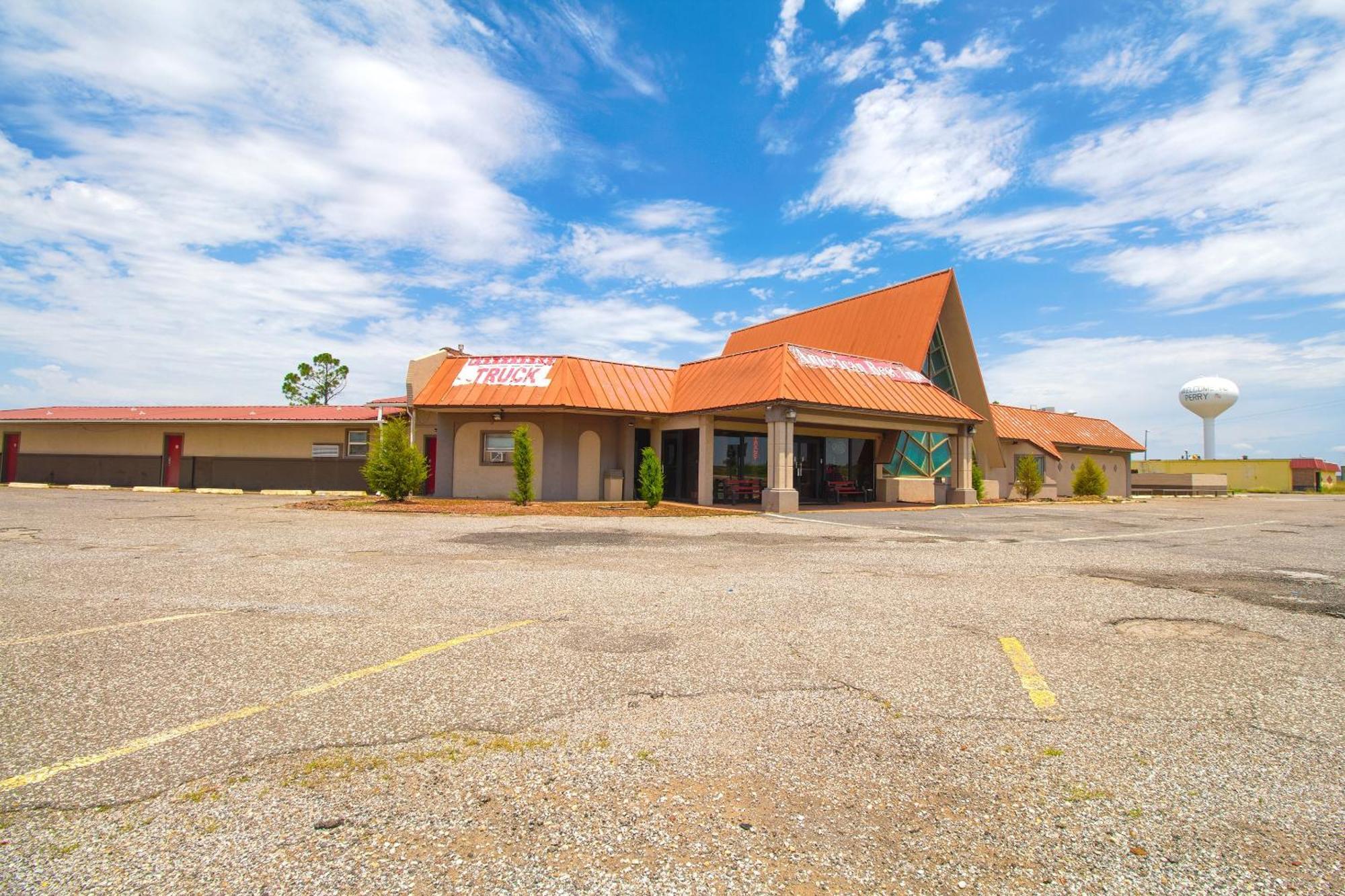 American Best Inn By Oyo I-35 Perry Near Lake Mcmurtry Екстер'єр фото