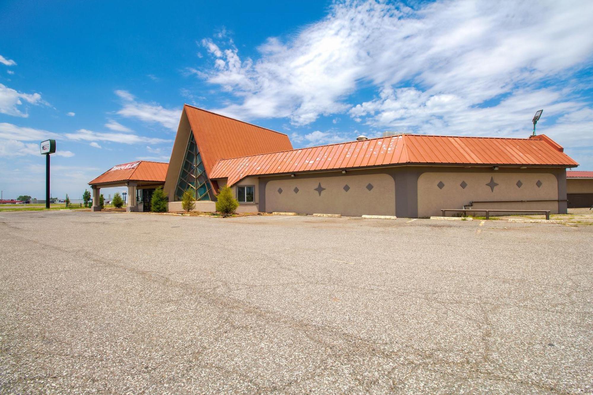 American Best Inn By Oyo I-35 Perry Near Lake Mcmurtry Екстер'єр фото